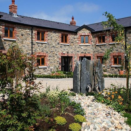 Decoy Country Cottages Navan Exteriör bild