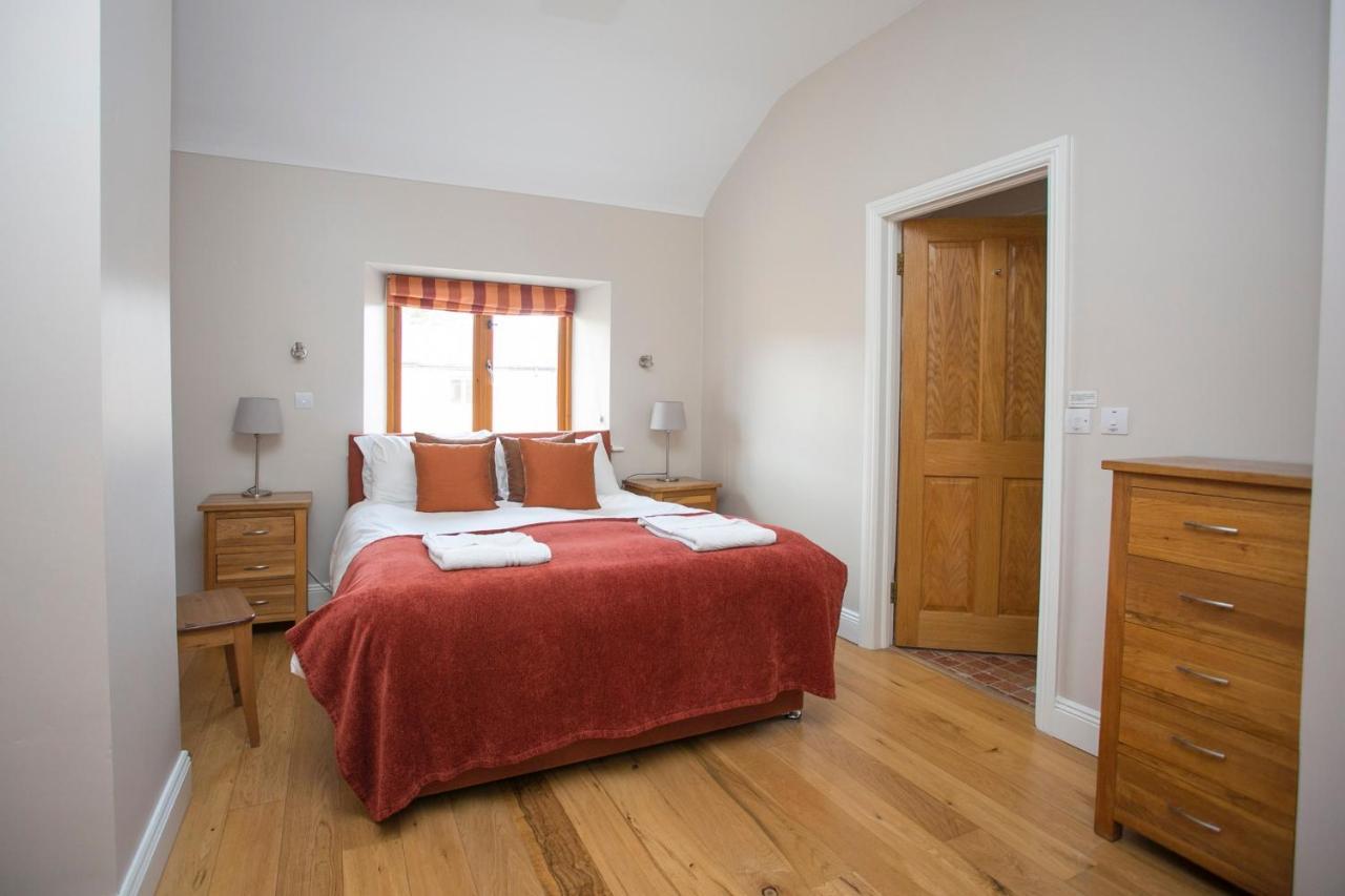 Decoy Country Cottages Navan Exteriör bild